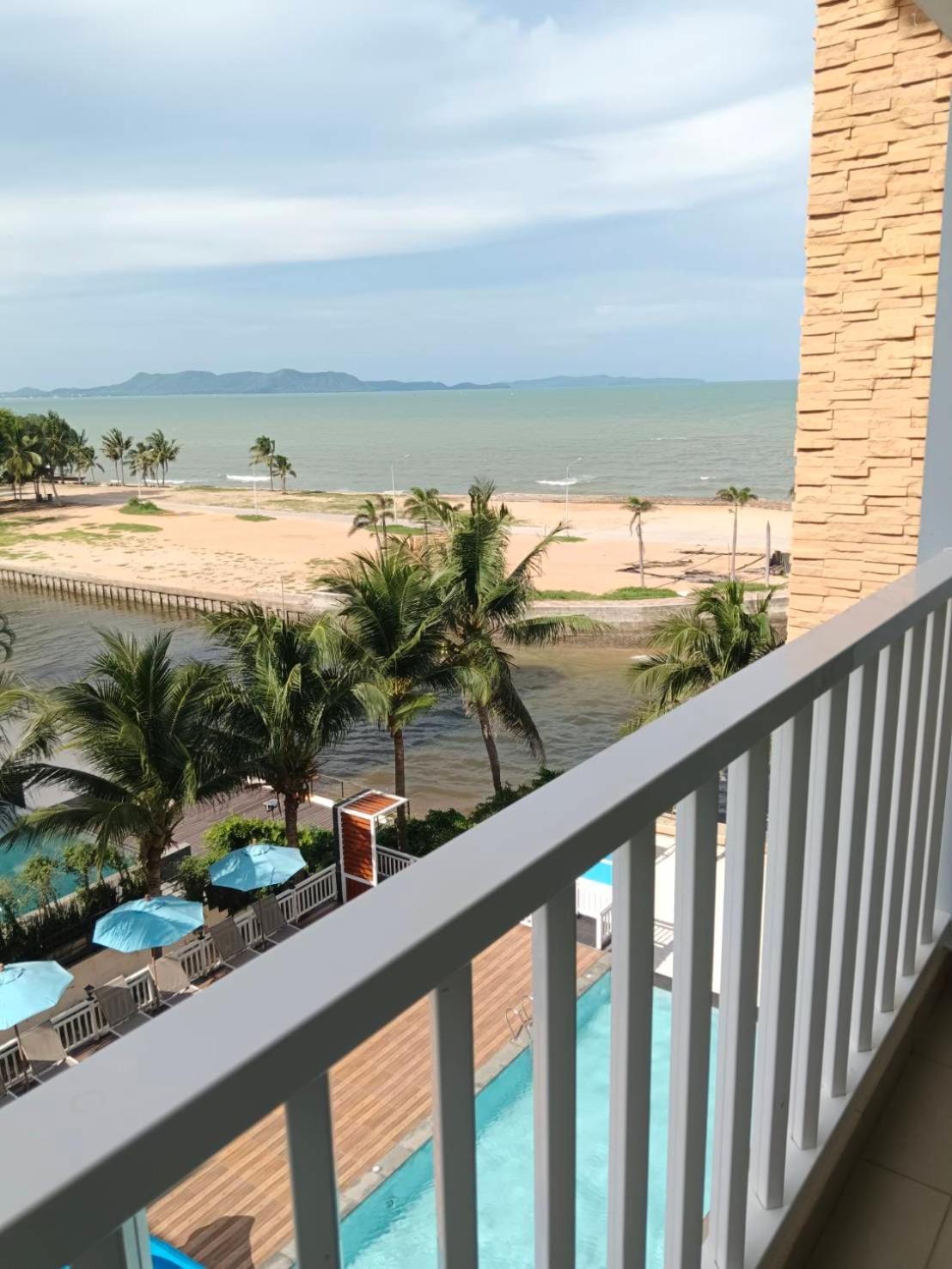 Saisawan Beach Luxury Hotel Na Chom Thian Buitenkant foto